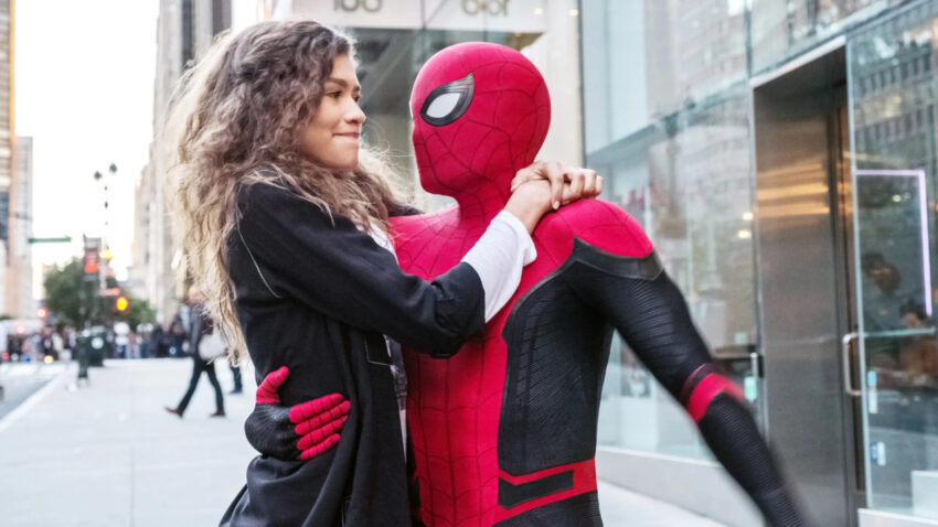 Zendaya w filmie Marvela „Spider-Man” Zendaya ze Spider-Manem w filmie „Spider-Man: Bez drogi do domu”.